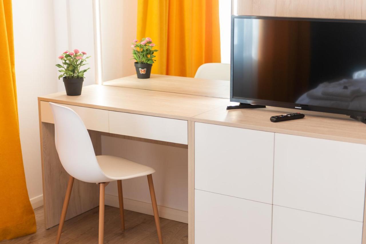 Apartament Central Chic Otopeni - Self Check-In, Netflix, Hbo Max Zewnętrze zdjęcie