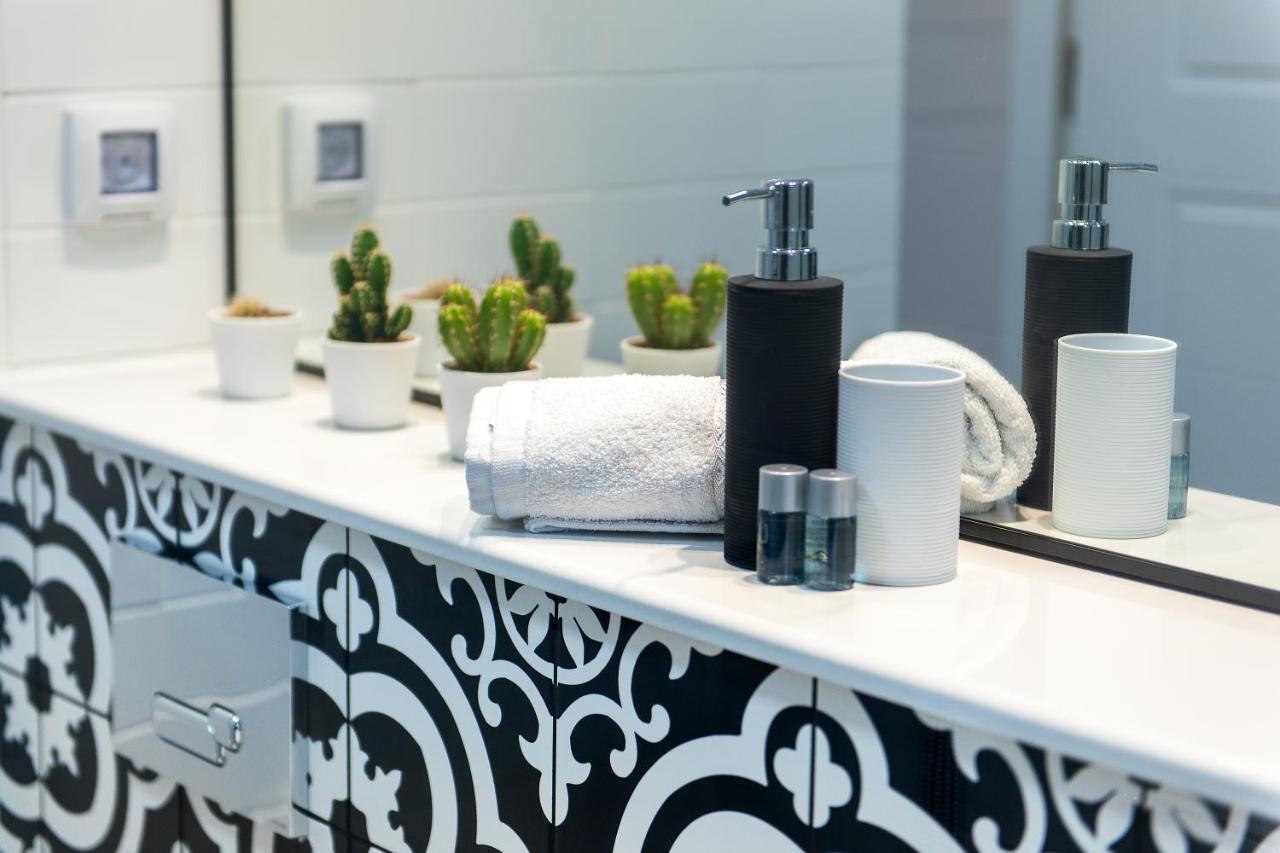 Central Chic Otopeni - Self Check-In, Netflix, Hbo Max Zewnętrze zdjęcie